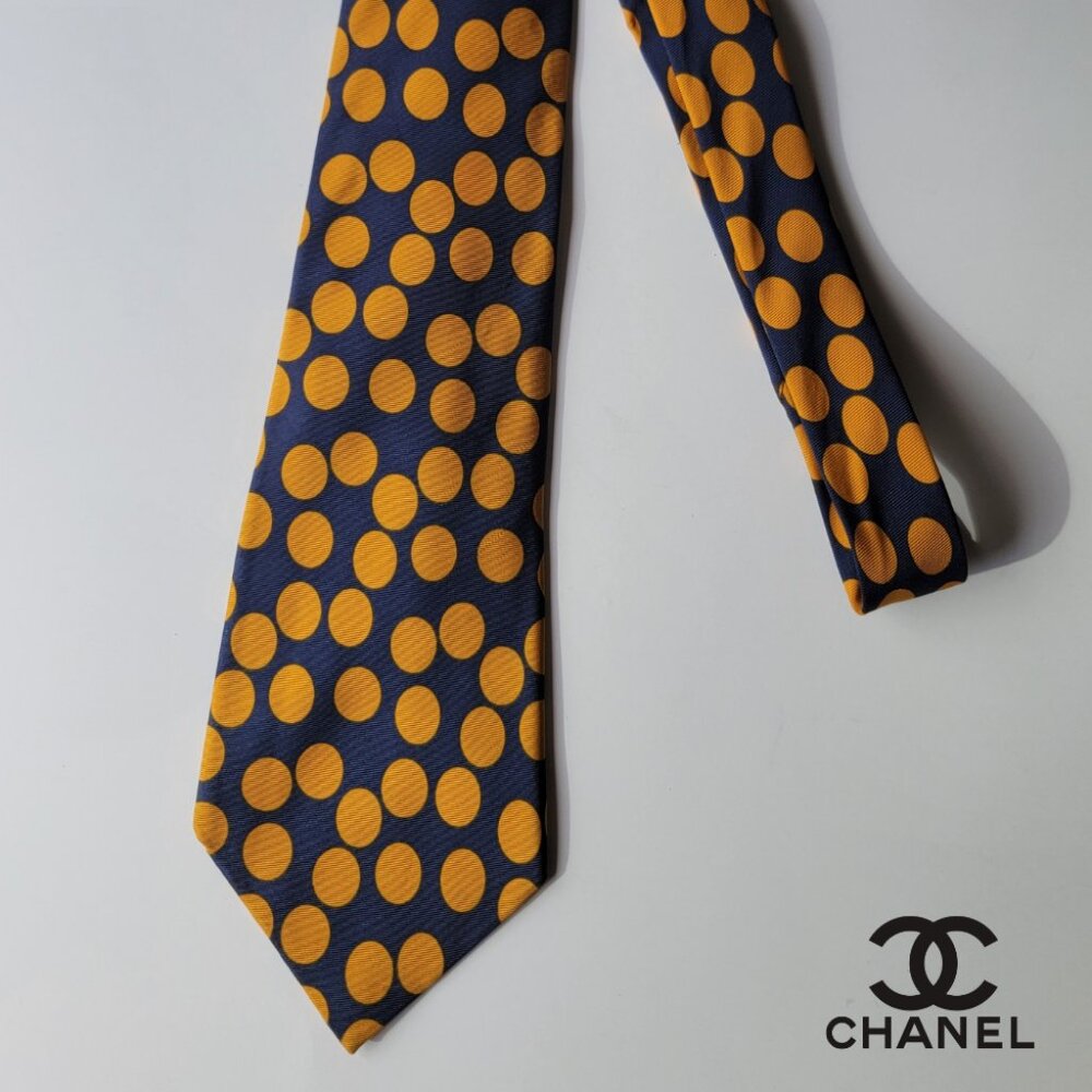 CHANEL Men's Vintage Tie 100% Silk Made in Italy Navy Blue & Yellow Dots